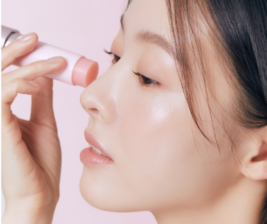 واحد - الكولاجين السحري الكوري سهل الاستخدام يساعد على تقليل التجاعيد وتنقية البشره وجعلها صافية وتفتيج المناطق الداكنه وعلاج هالات العين | (ONE) SKIN CARE - TONY MOLY - Collagen Wrinkle Multi Stick