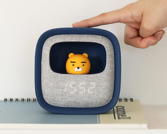 (ONE) KAKAO FRIENDS Ryan mood lamp desk clock